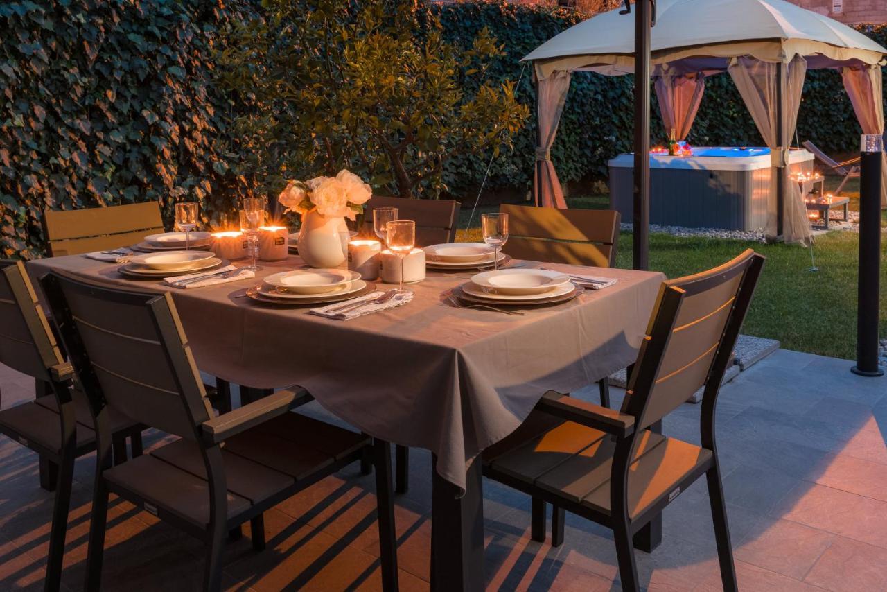 Villa Roko- the spacious luxury Trogir Exterior foto
