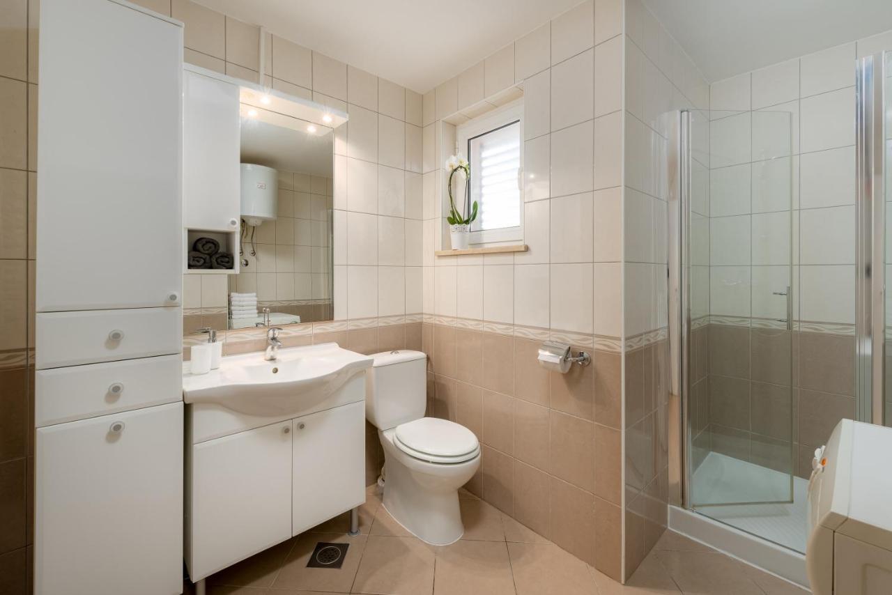 Villa Roko- the spacious luxury Trogir Exterior foto
